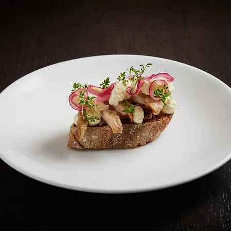 Residenza Pazzola ディセンティス